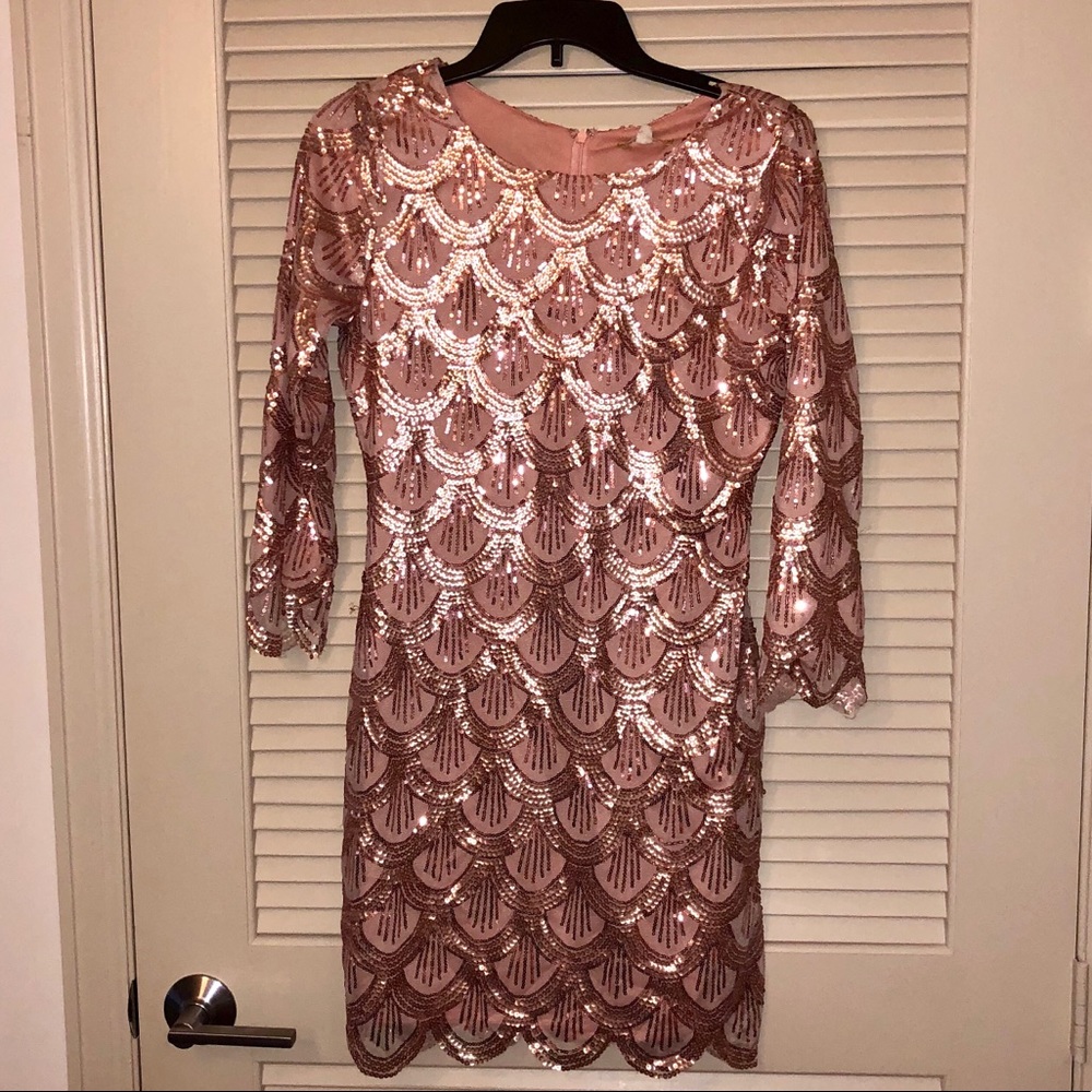 Rose Gold Sequin Gianni Bini dress (NWT)